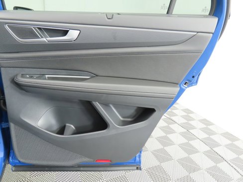 New 2026 Volkswagen Atlas Cross Sport SEL R-Line image 27