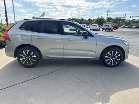Certified 2025 Volvo XC60 B5 Plus image 6