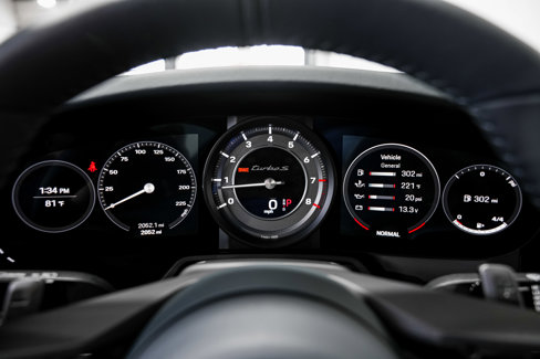 Used 2022 Porsche 911 Turbo S image 11