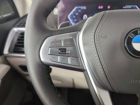 New 2026 BMW X7 xDrive40i w/ Executive Package image 14