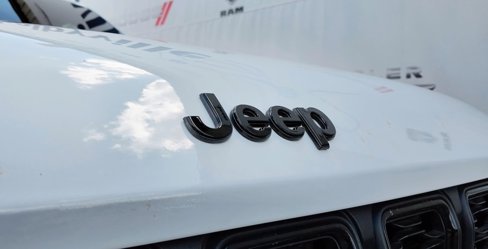 Used 2024 Jeep Grand Cherokee L Altitude image 2