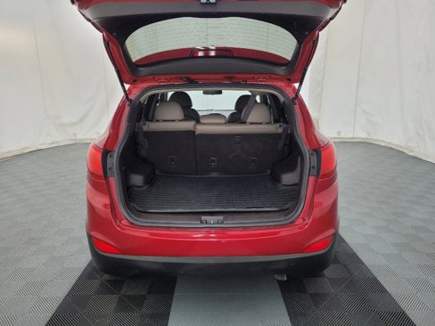 Used 2015 Hyundai Tucson SE image 29