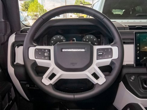 New 2025 Land Rover Defender 130 X-Dynamic SE image 13