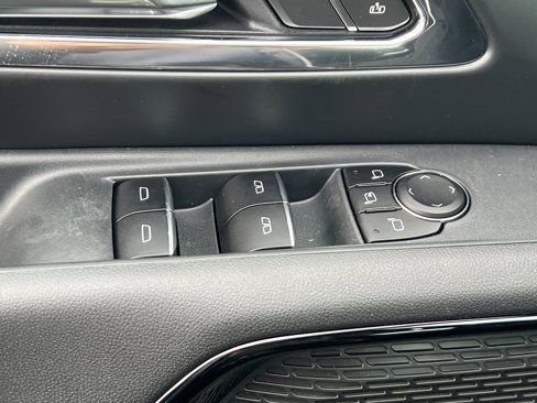 New 2025 Chevrolet Silverado EV RST image 12