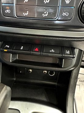 Used 2020 Chevrolet Colorado LT w/ Safety Package image 15