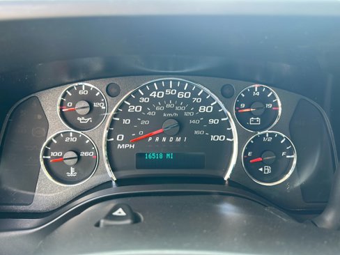 Used 2024 GMC Savana 2500 w/ Driver Convenience Package image 14