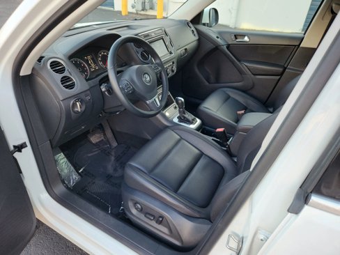 Used 2017 Volkswagen Tiguan Wolfsburg Edition image 6