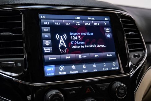 Used 2020 Jeep Grand Cherokee Limited image 31