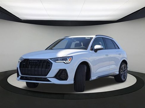 New 2025 Audi Q3 2.0T Premium image 3