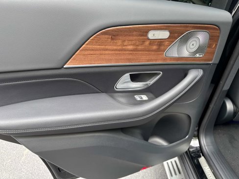New 2025 Mercedes-Benz GLE 450e 4MATIC image 13