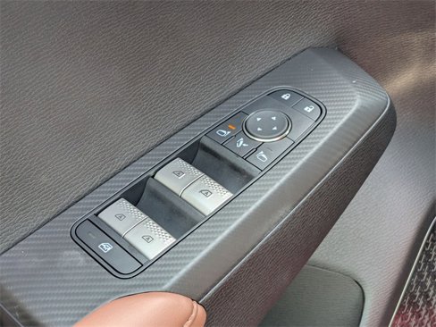 New 2025 Mitsubishi Outlander SEL image 12