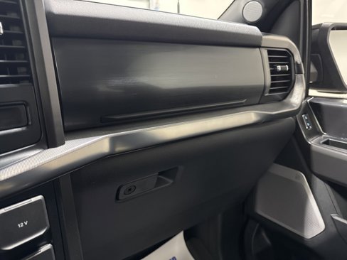 Used 2025 Ford F150 Lariat w/ Equipment Group 502A High image 39