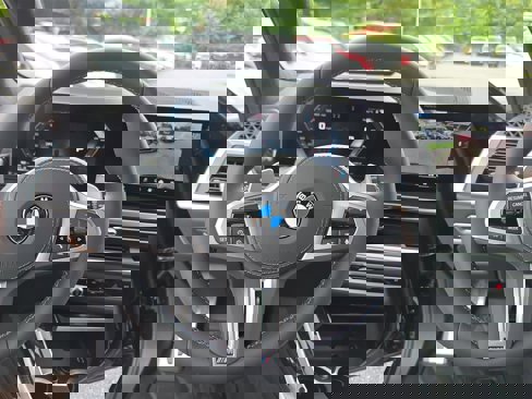 New 2026 BMW X7 M60i image 31