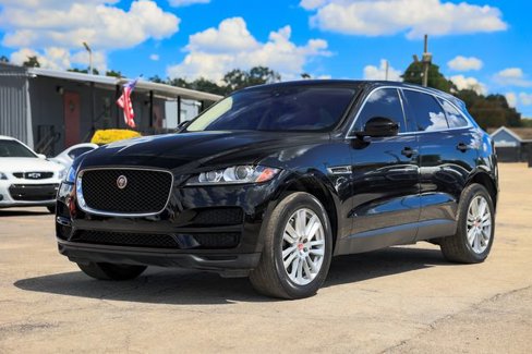 Used 2020 Jaguar F-PACE Prestige image 3