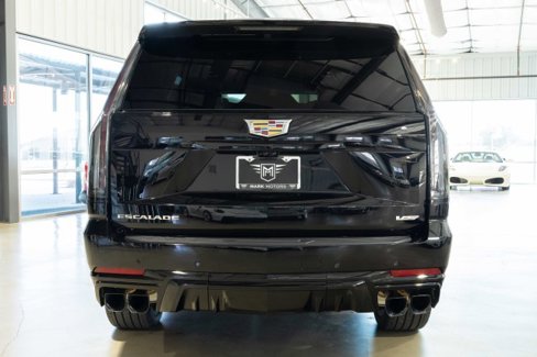 Used 2025 Cadillac Escalade V w/ LPO, Floor Liner Package image 6