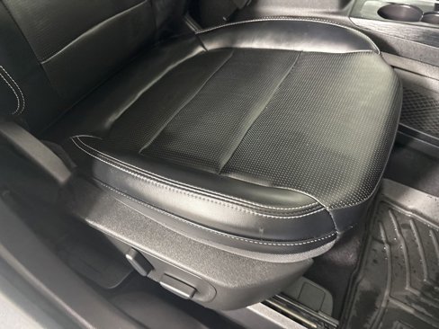 Used 2023 Ford Escape Platinum image 28
