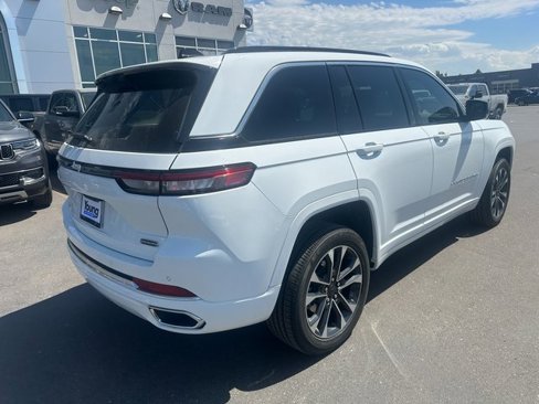 New 2025 Jeep Grand Cherokee Overland image 3