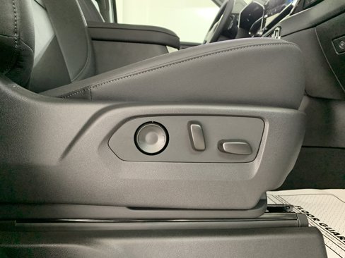 New 2026 GMC Sierra 1500 SLT w/ SLT Convenience Package image 38