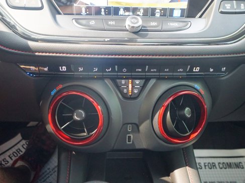 Used 2022 Chevrolet Blazer RS w/ Enhanced Convenience Package image 29