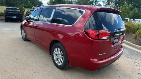 New 2025 Chrysler Voyager LX image 10