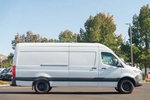 Used 2025 Mercedes-Benz Sprinter 2500 image 6