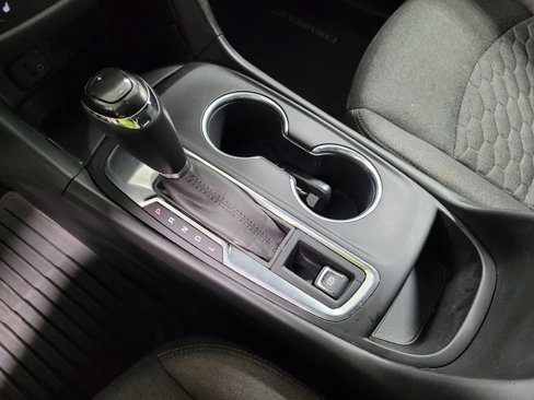 Used 2018 Chevrolet Equinox LT image 26