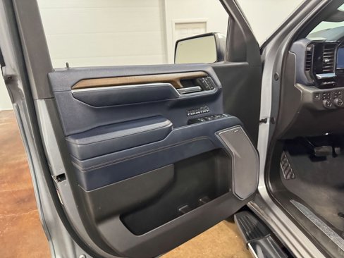 Used 2024 Chevrolet Silverado 1500 High Country image 69