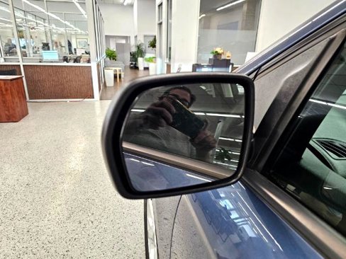 Used 2019 Ford Edge SE image 36