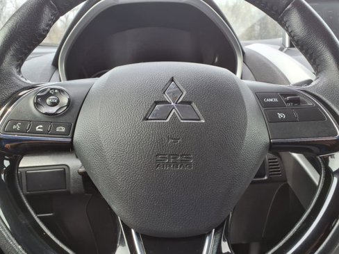 Used 2020 Mitsubishi Eclipse Cross SE image 16