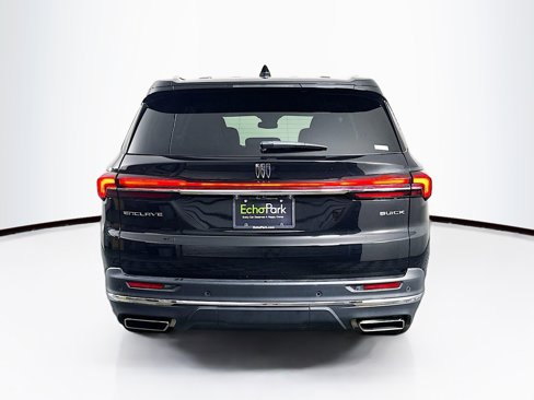 Used 2025 Buick Enclave Preferred image 7