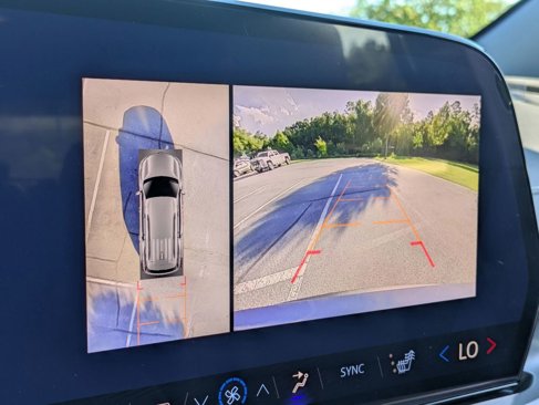 New 2026 Chevrolet Traverse LT w/ Enhanced Driving Package image 25