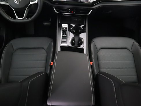 New 2026 Volkswagen Atlas SEL image 18
