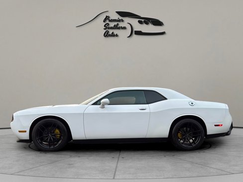 Used 2012 Dodge Challenger SXT Plus image 3