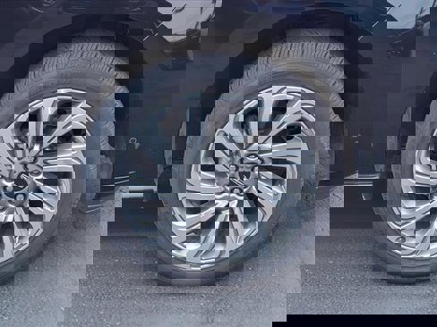 New 2022 Lincoln Navigator 4WD image 32