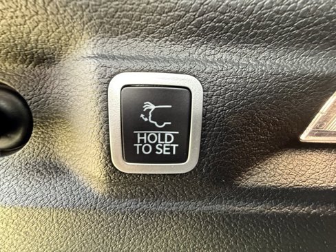 New 2025 Jeep Grand Cherokee L Limited image 16