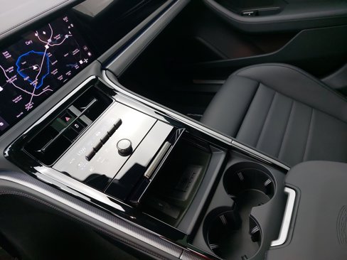 New 2025 Porsche Panamera 4 image 27