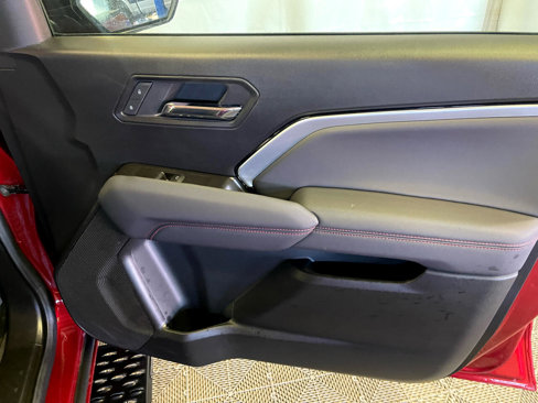 Used 2024 Chevrolet Colorado Z71 w/ Z71 Convenience Package 2 image 12
