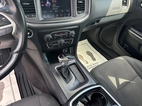 Used 2018 Dodge Charger R/T image 21