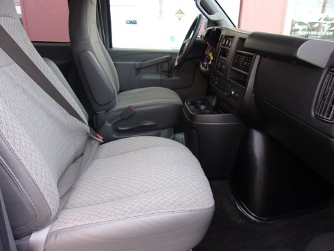 Used 2016 Chevrolet Express 3500 LT w/ LT Preferred Equipment Group image 26