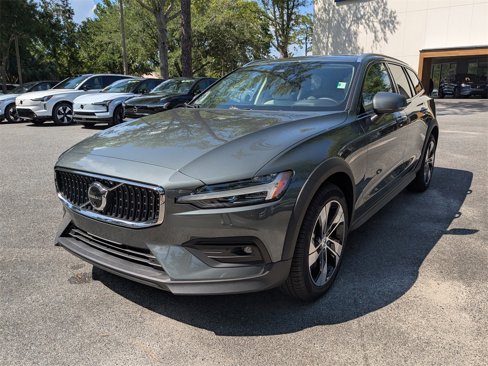 New 2026 Volvo V60 B5 Cross Country Plus w/ Protection Package Premier image 8