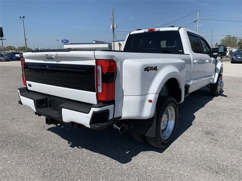 Used 2025 Ford F450 Platinum image 4