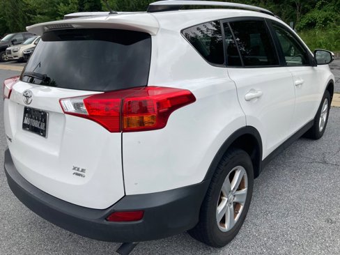 Used 2013 Toyota RAV4 XLE image 4