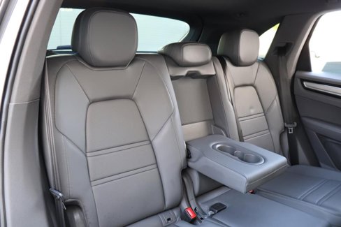 Used 2021 Porsche Cayenne image 31