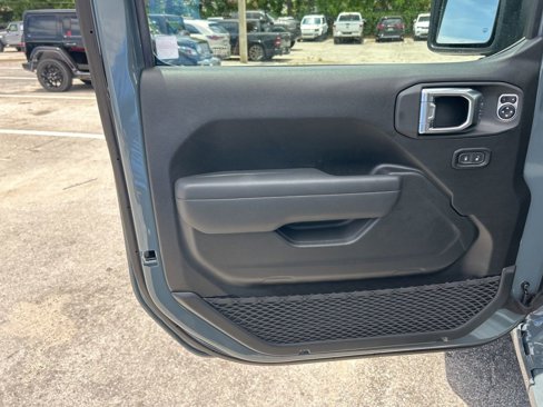 New 2025 Jeep Wrangler Sport S image 34