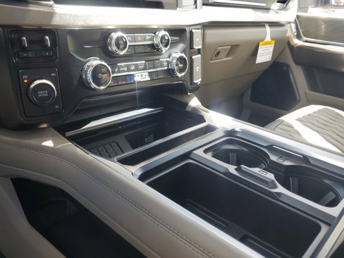 New 2026 Ford F450 Platinum image 19
