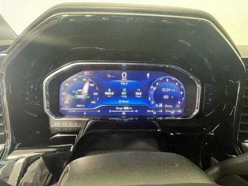 Used 2024 Chevrolet Silverado 1500 LT image 16
