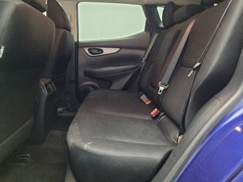 Used 2019 Nissan Rogue Sport S image 18