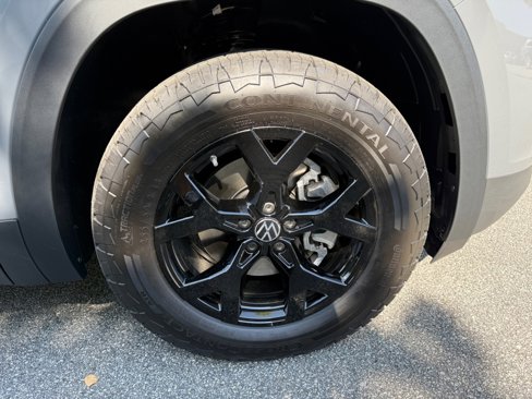 New 2025 Volkswagen Atlas Peak Edition SE image 25
