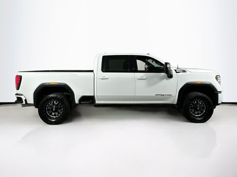 Used 2024 GMC Sierra 2500 AT4 w/ AT4 Premium Plus Package image 4