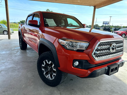 Used 2017 Toyota Tacoma TRD Off-Road image 30